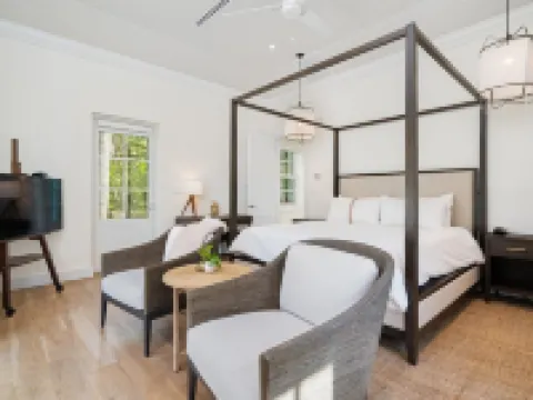 Pink Sands Resort Hotels in Dunmore Town