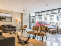 Comfort Suites Downtown Hotels near Windsor Train Station