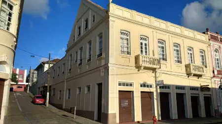 Kontiki Hotel Отели в г. Итапоа