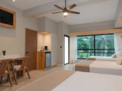 Mirasurf Hotel & Waves Hotels in Caserio Hacienda San Alfonso