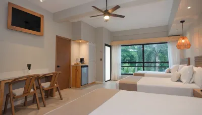 Mirasurf Hotel & Waves Hotel a 