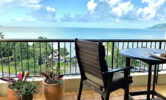 Cairns Apartment Esplanade Ocean Views