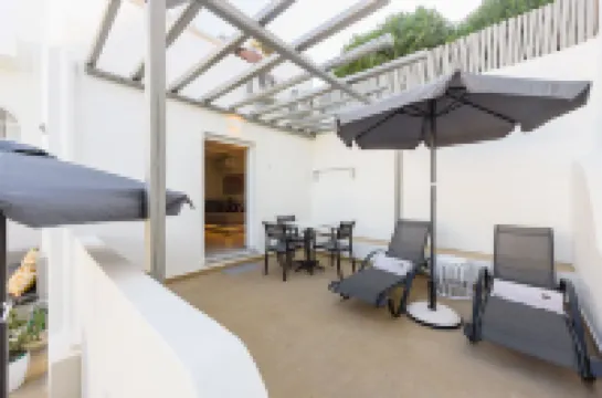 ヴァモスラグジュアリーアパートメント