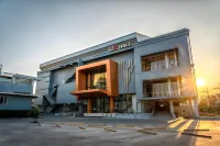 42C the Chic Hotel Hotels near Nakhon Sawan Observation Tower