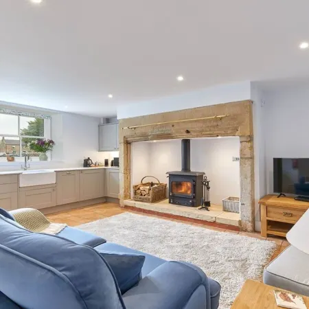 Host & Stay - Maggie's