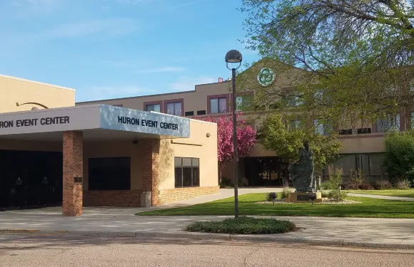 休倫湖活動中心十字路酒店