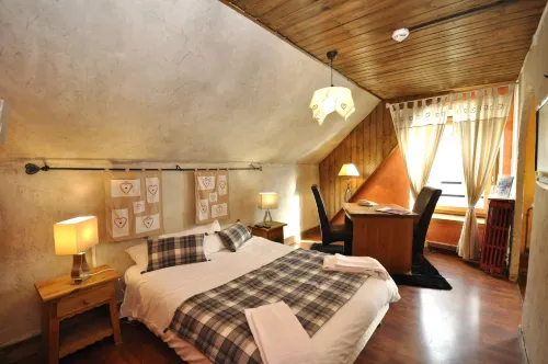 Auberge de la Paix Hotels in Montgenèvre