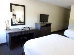 Klopfenstein Inn and Suites