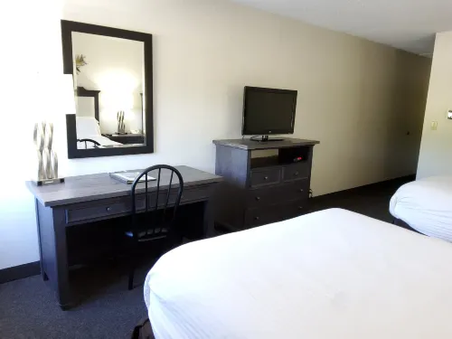 Klopfenstein Inn and Suites