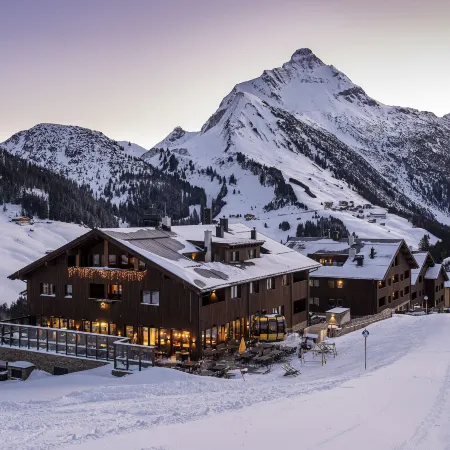 AlpenParks Hotel & Apartment Arlberg Warth Mit Pool