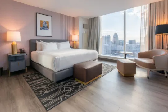 Hollywood Casino at Greektown Hotels near Belle Isle