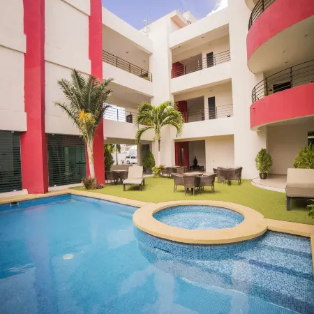 Hotel Grand Marlon
