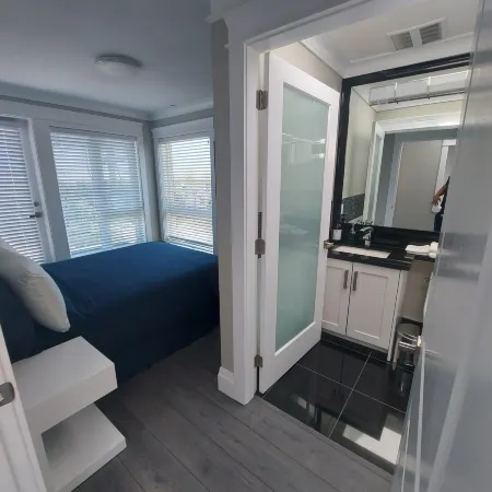 New Luxury 3 Bedroom Townhouse