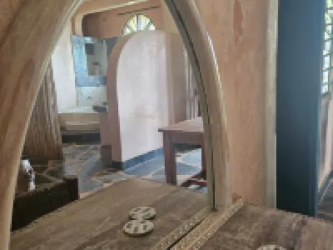 Room in Guest Room - Dolphin Suite 40 m2 in Villa 560 m2, Indian Ocean View Hotels in Shimoni