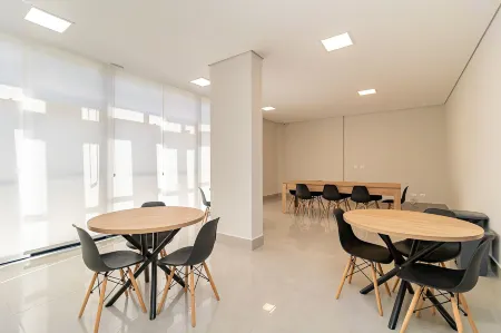 Condomínio Cwbe Residencial | Gonzaga Stays Отели рядом с достопримечательностью «Pontifical Catholic University of Paraná, Curitiba Campus»