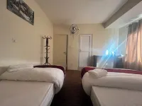 Hotel down to Earth - Alojamientos
