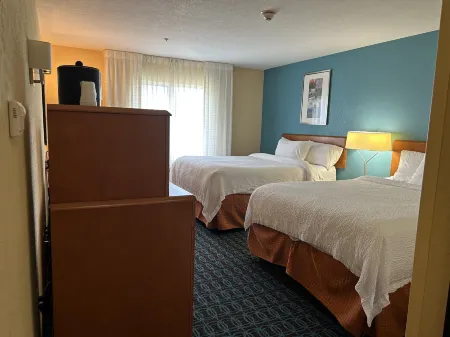Fairfield Inn & Suites Ames