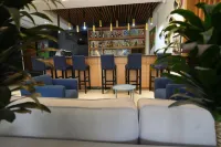 Mazeki Addis Boutique Hotel - บริการรถรับส่ง