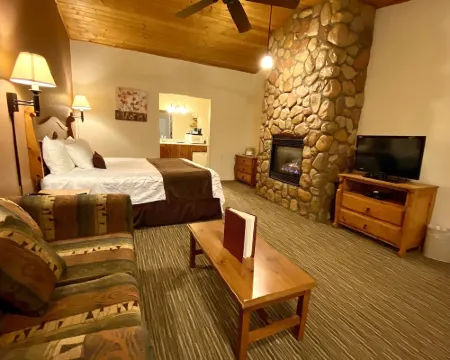 Majestic Mountain Inn Hotels in Payson