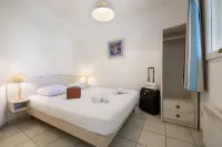 Garden & City Six-Fours-Les-Plages Hotels in Six-Fours-les-Plages