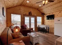 Lake Front Cabin just steps away from the water (Fox Cabin)