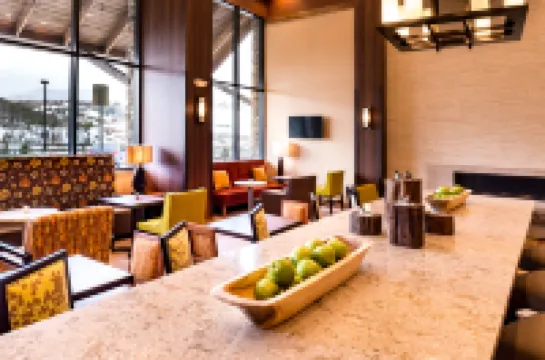 Hampton Inn & Suites Silverthorne Hotels in Summit County