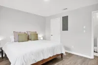 1  Bedroom in the Heart of Sebastian