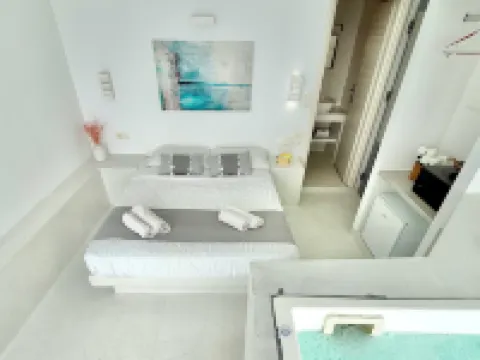 Caldera's Bliss Suites Hotels in Fira