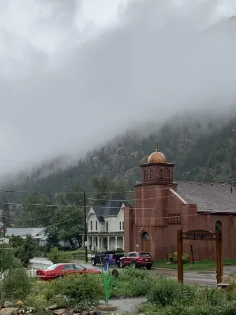 Cozy1890's Bungalow in Historic Georgetown. Ski Nearby. Отели в г. Джорджтаун