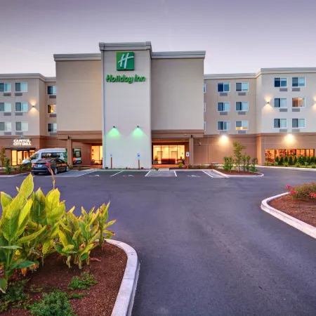 Holiday Inn SALEM by IHG