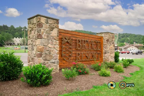 Chef's Kitchen and Cozy Fire Pit - Stunning Mountain Escape Hotels in Basye