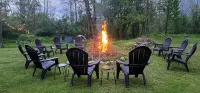 Jade Dragon Guest House - Deerfield, VA. - Hamilton Branch River