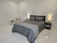 Private Outdoor Space and Dedicated Workspace - Modern Oasis