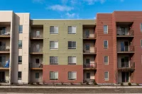 *New* Great Escape 404: 2Br Condo Near Downtown and Bay