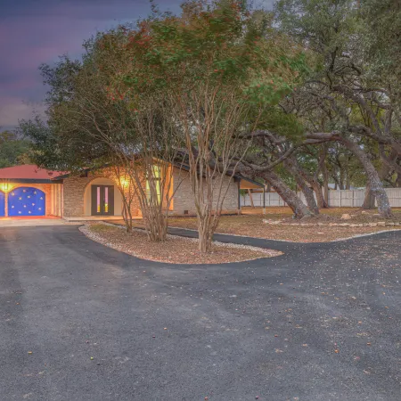 Whitewater River House - Game Room, Firepit, Walking Distance to Whitewater Amphitheater!