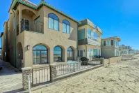 Elevator and Rooftop Deck with Ocean Views - Stunning Coastal Retreat