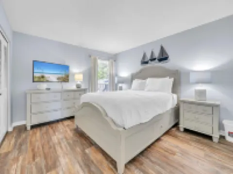 Magnificent Lake View and Golf Cart Included - Stunning Oasis