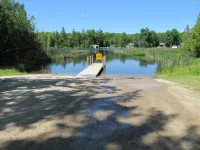 Private Decks and Large Backyard Oasis - Gorgeous Charming Cabin Hotels in Elk Rapids