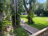 Private Heated Pool and Woodland Paradise - Stunning Retreat Hotels in Bee Ridge