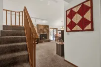 Private Hot Tub and Cozy Fireplace - Spacious Tranquil Haven