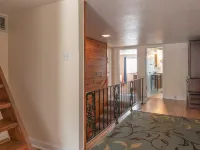 Charming Home with Spacious Kitchen and Outdoor Shower - Inviting Retreat