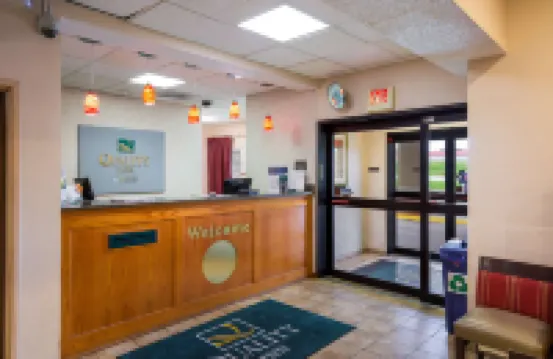 I-70凱藝酒店-近堪薩斯賽道 - SPA