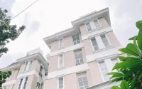 Elegant and Comfy Studio Loft Apple 1 Condovilla Apartment Hotels in Jakarta