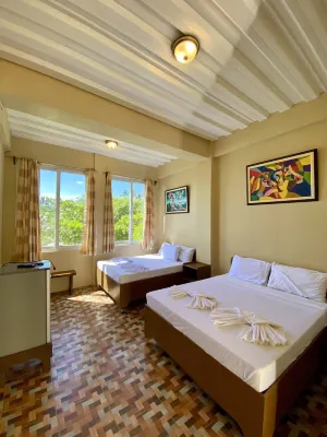 Oceanfront Beach Resort - Pensions