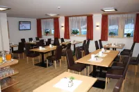 Hotel Garni Dorfblick Hotels in Pettneu am Arlberg