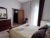 Spacious Apartment with Communal Pool Near the Sea - Villas