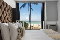 Playa Verde Apt Pool for 4