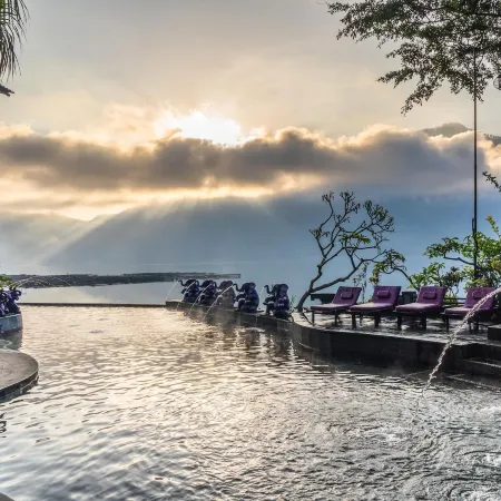 Hiker's Camp at Toya Devasya