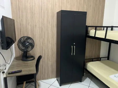 Pousada Eas GRU Airport Отели в г. Гуарульюс