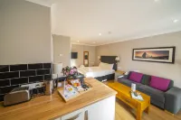 Peartree Serviced Apartments Hotels in Broad Chalke